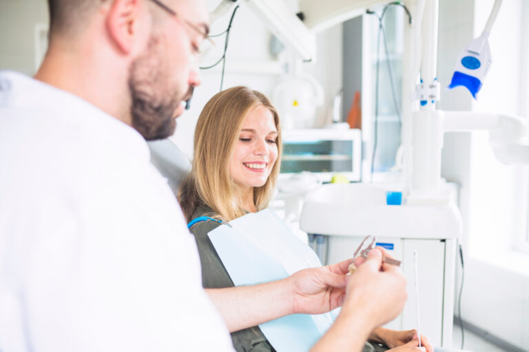 De la controalele de rutina la stomatologia cosmetica - Serviciile oferite de o clinica dentara