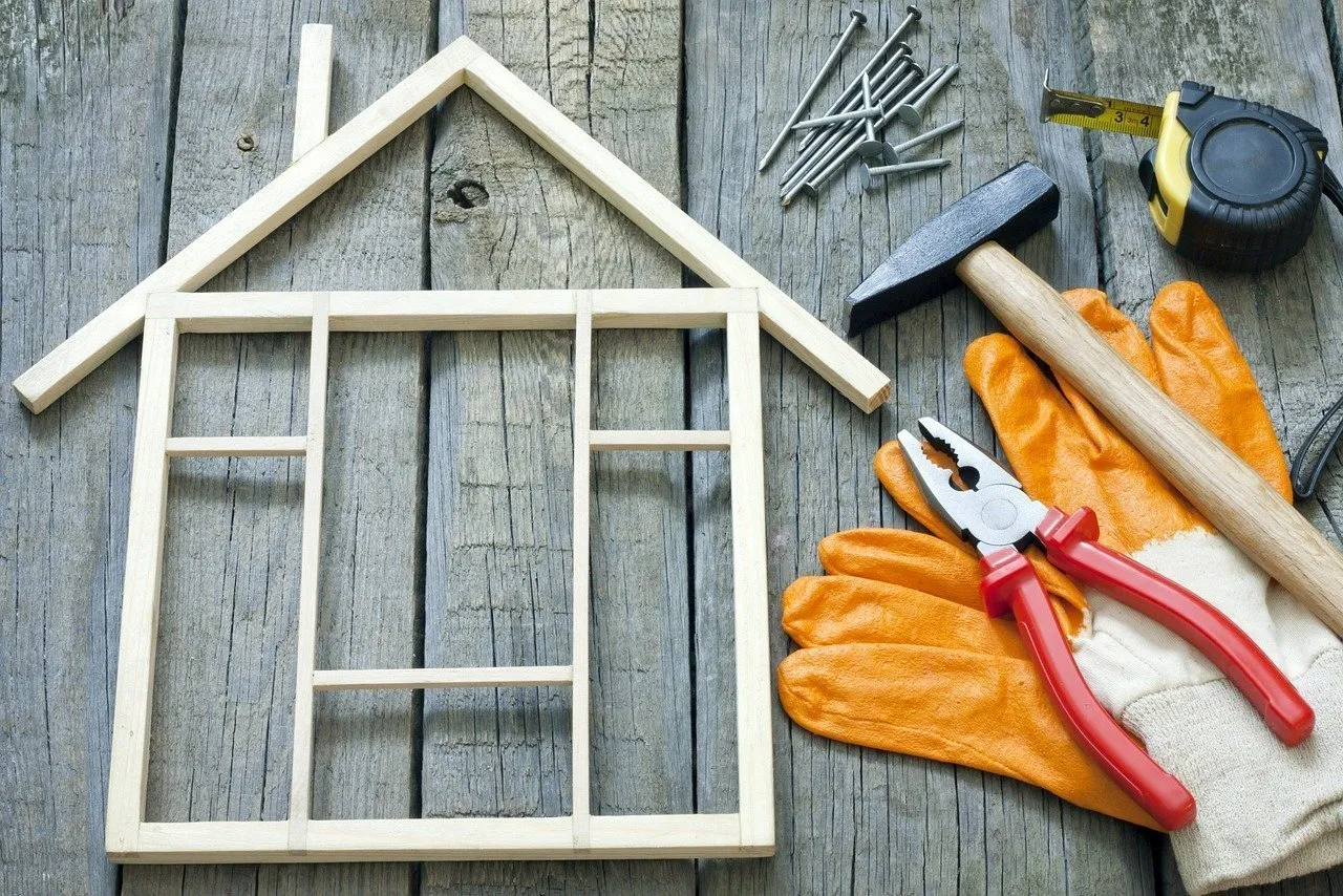 Tot ce trebuie să știi despre renovarea acoperișului: când să o faci și ce beneficii îți aduce