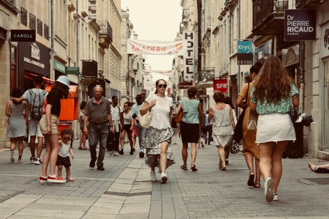 Photo explore city walking